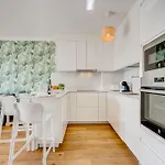 Apartment Yucca Park, Lovely, Quiet, 2 Bedroom, 70m2, Ocean Pool View!