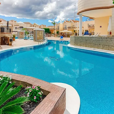 Yucca Park, Lovely, Quiet, 2 Bedroom, 70m2, Ocean Pool View! * アデヘ