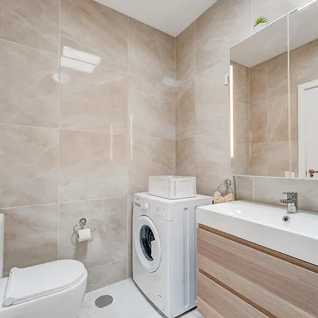 Yucca Park, Lovely, Quiet, 2 Bedroom, 70m2, Ocean Pool View! Apartment