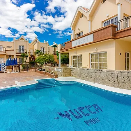 Yucca Park, Lovely, Quiet, 2 Bedroom, 70m2, Ocean Pool View! Apartmán