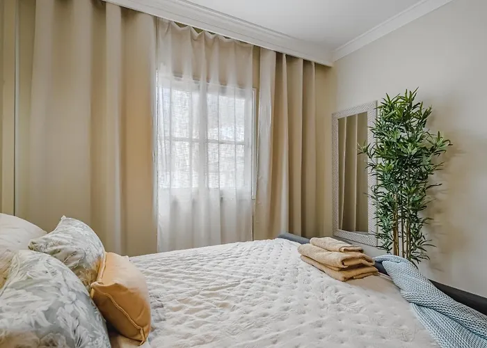 Yucca Park, Lovely, Quiet, 2 Bedroom, 70m2, Ocean Pool View! Apartamento