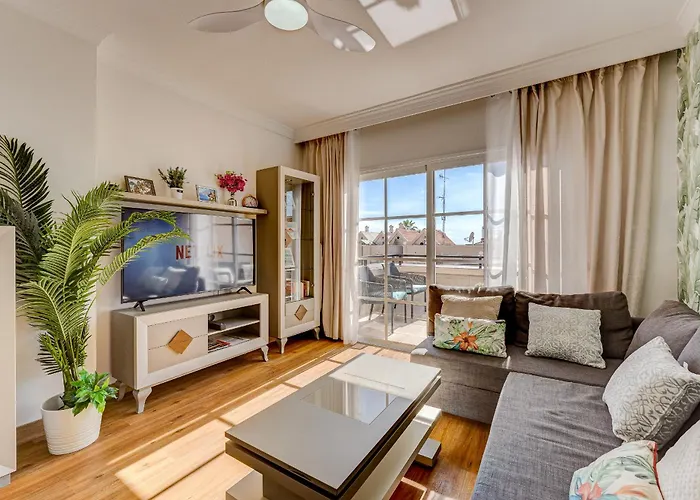 Yucca Park, Lovely, Quiet, 2 Bedroom, 70m2, Ocean Pool View! Apartamento